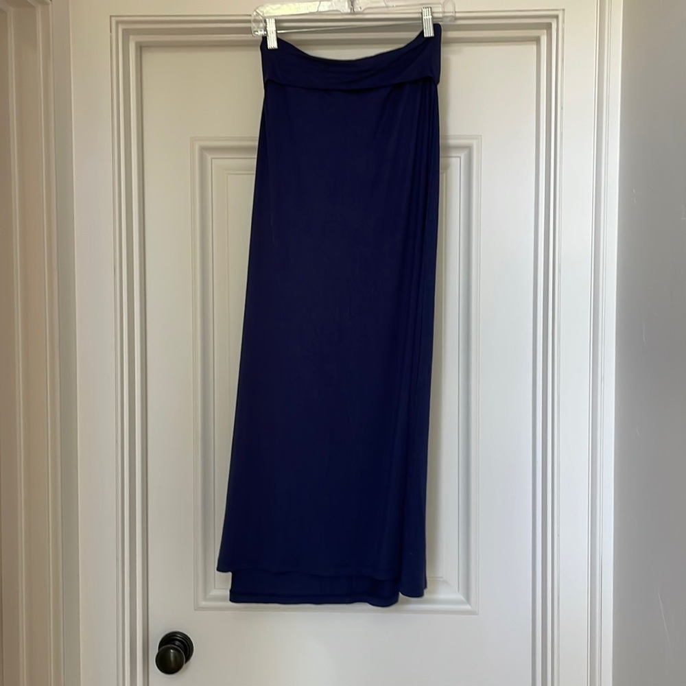 Color Thread Long maxi blue skirt. Size small